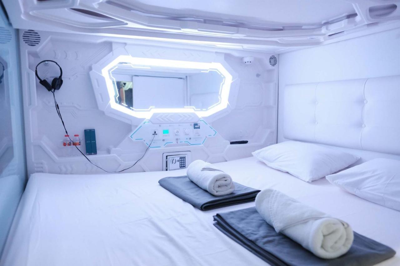 Hotel Shakti Capsule Bandung Exterior photo